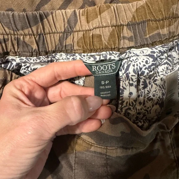 Roots Canada Camo Jogger Pants | Hemp Blend | Elastic Waist - Picture 3 of 5